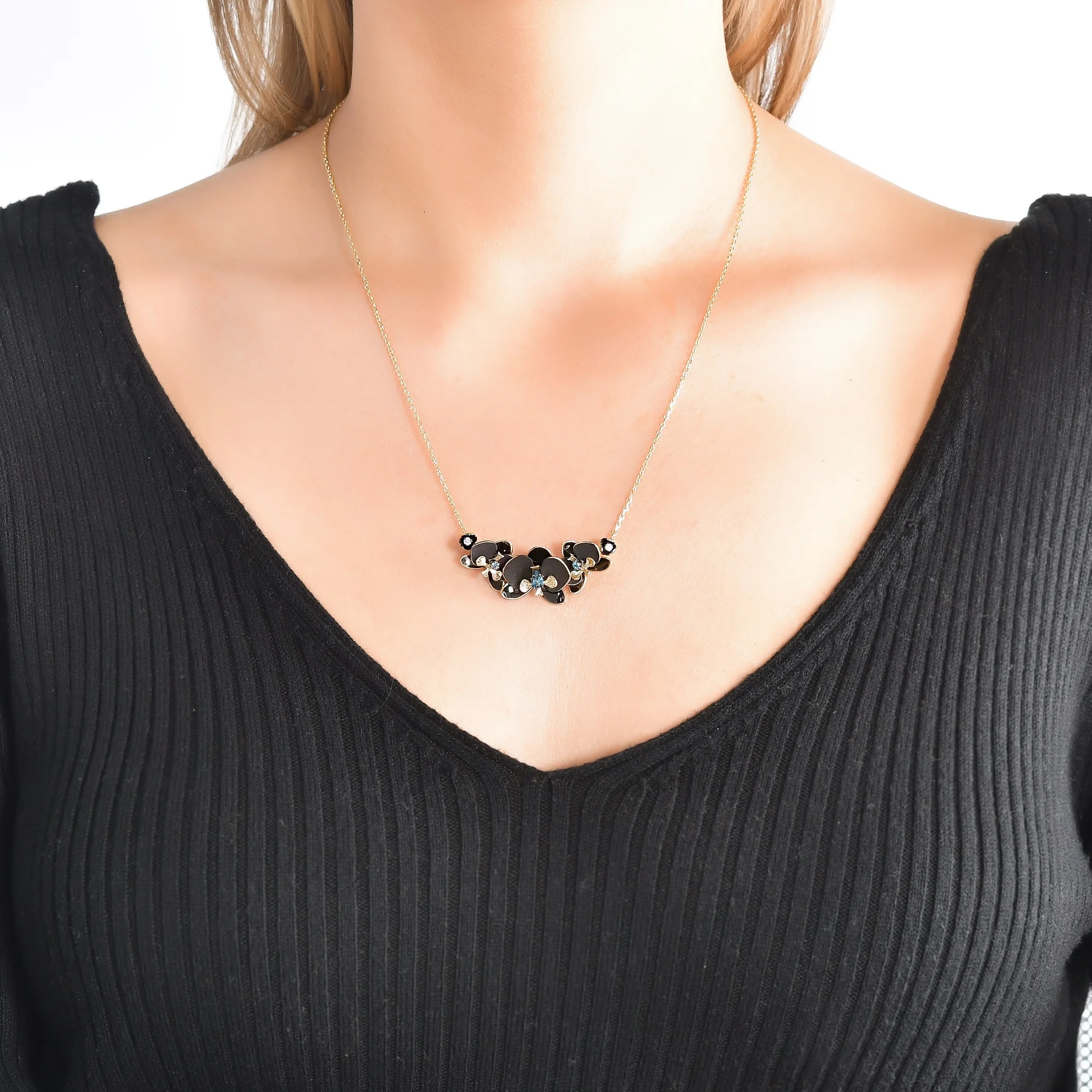 Black Orchid колье